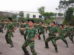 军训吃瓜重庆工商,重庆工商学子体验麻辣军训生活