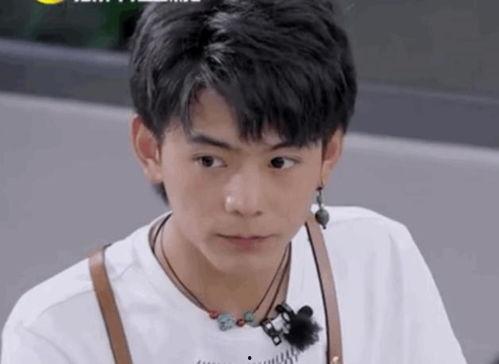 黄晓明早年吃瓜,揭秘娱乐圈幕后风云